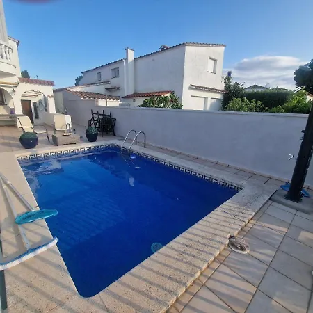 Arning Apartment